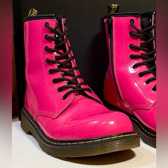 Dr. Martens Hot Pink Patent Leather 8 Hole Boot with Zipper Sz W7/M6 - Picture 1 of 6